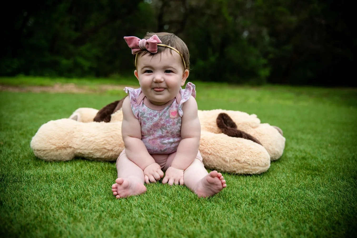 Patiently photographed infant or toddler portrait 9