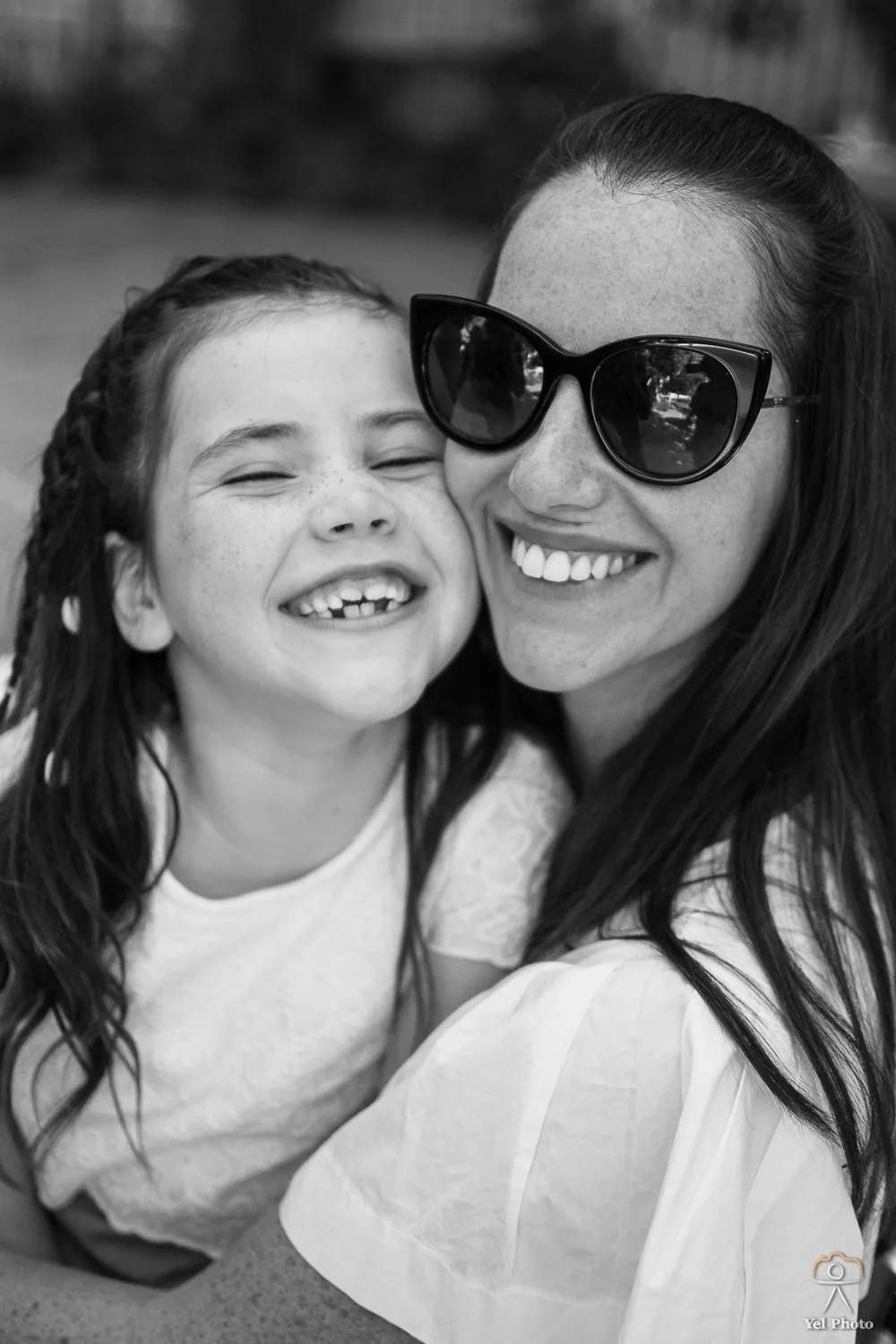 Family portrait photographed by Yelena in San Antonio 2