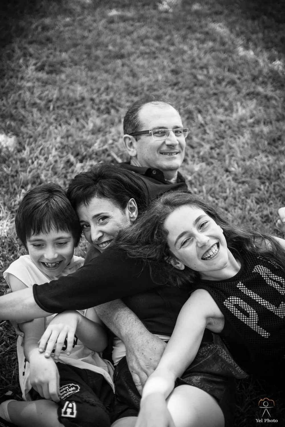 Family portrait photographed by Yelena in San Antonio 4